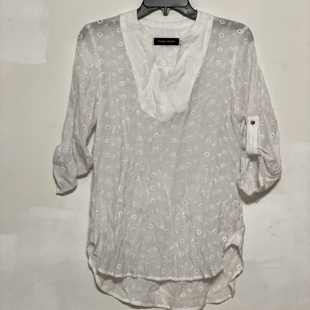 Long sleeve V-Neck top